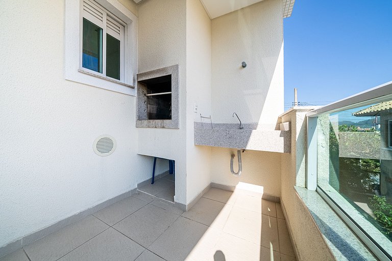 Apartamento à 30 metros da praia de Canto Grande