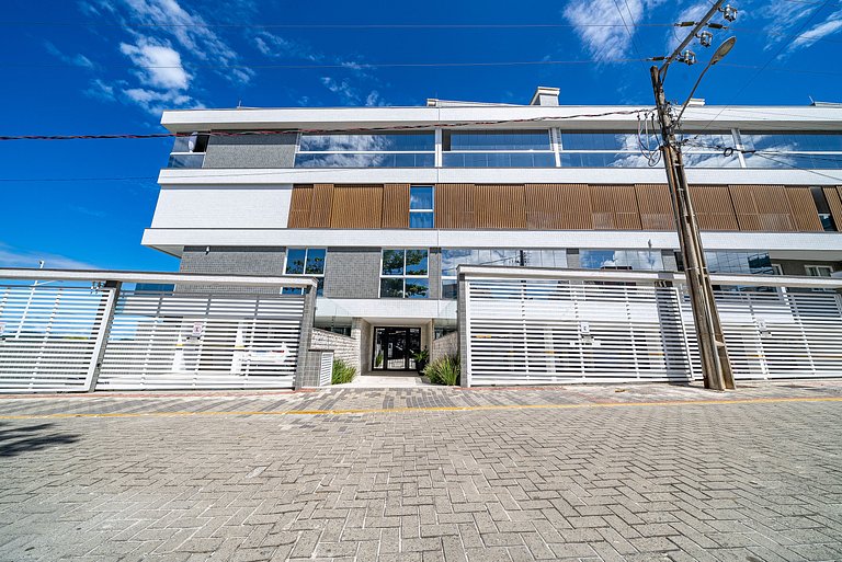 Duplex alto padrão beira mar em Bombas