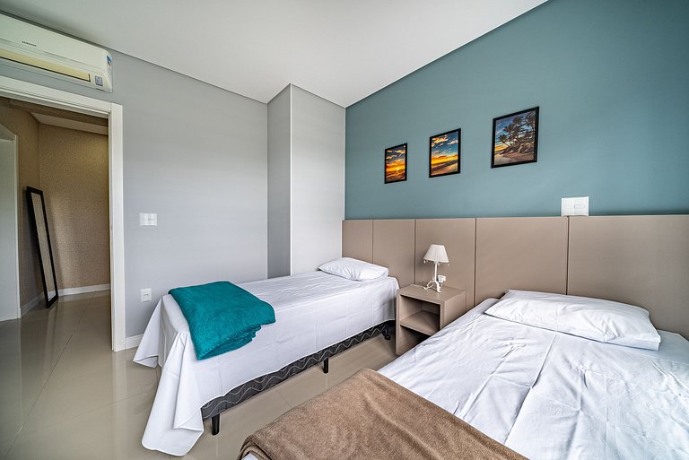 Apartamento térreo à 30 metros da praia de Canto Grande