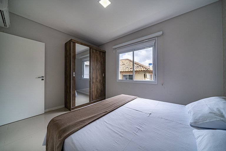 Apartamento à 30 metros da praia de Canto Grande