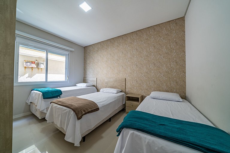 Apartamento à 30 metros da praia de Canto Grande