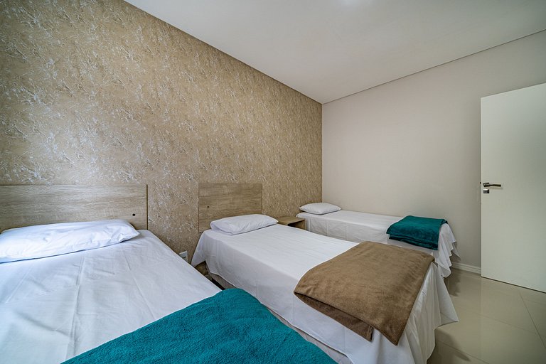 Apartamento à 30 metros da praia de Canto Grande