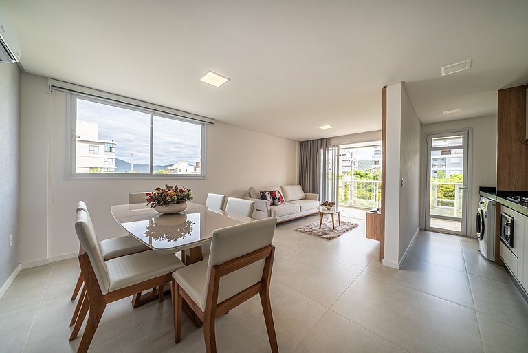Apartamento 2 suítes 150 mts do mar de Mariscal
