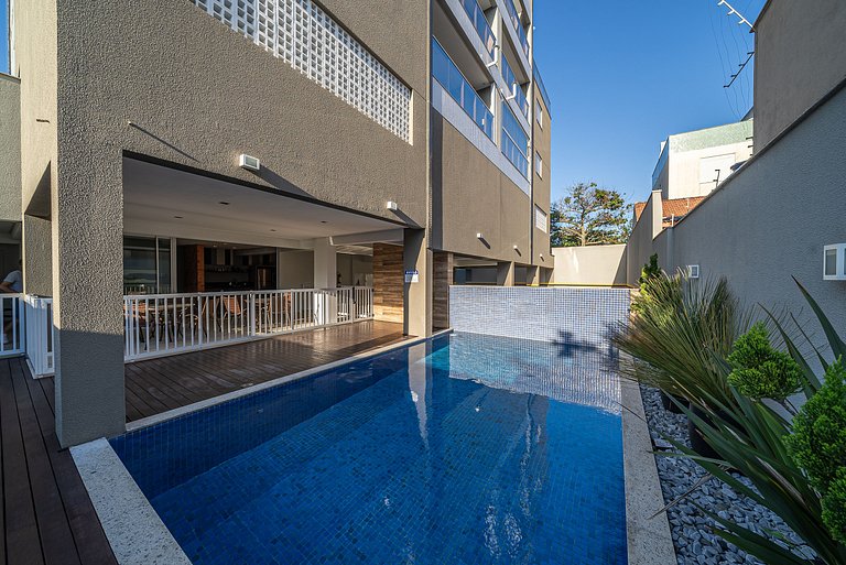 Apartamento con 2 suites, a 150 metros del mar en Mariscal.