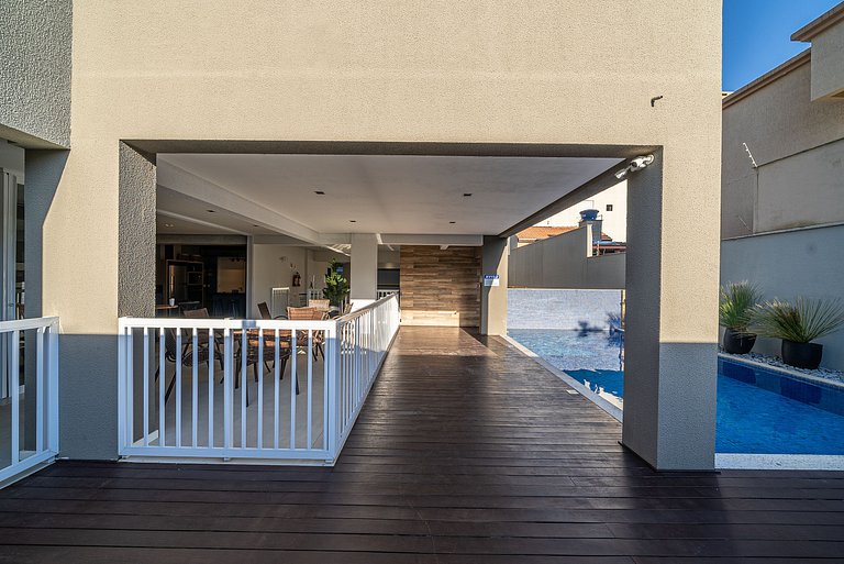 Apartamento de 2 suites cerca del mar