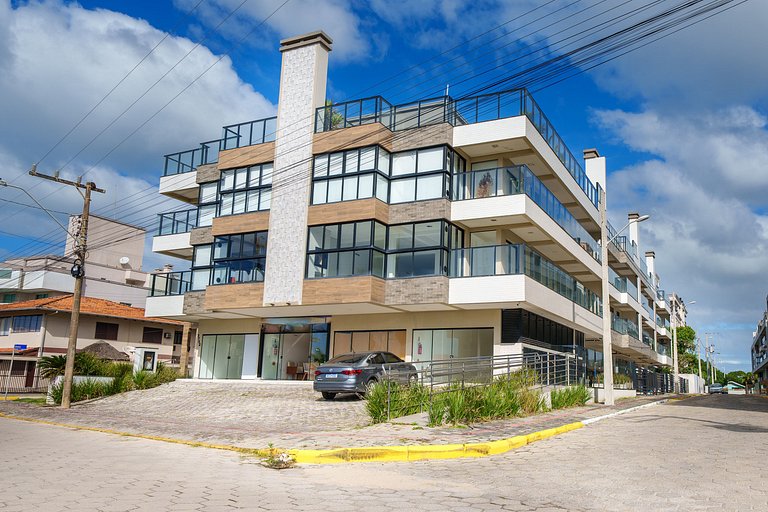 Térreo com 3 quartos à 50 metros do mar