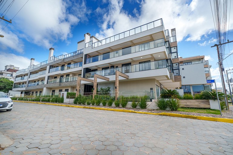 Térreo com 3 quartos à 50 metros do mar