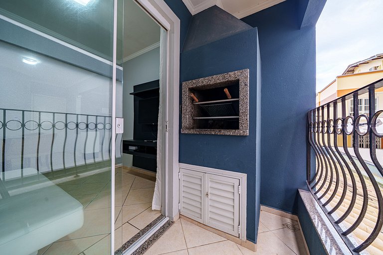 Apartamento espaçoso casal 50 metros da praia