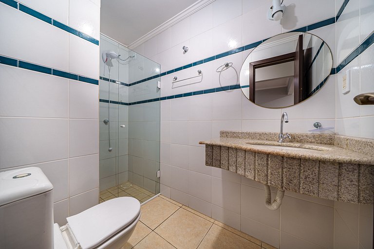 Apartamento espaçoso casal 50 metros da praia