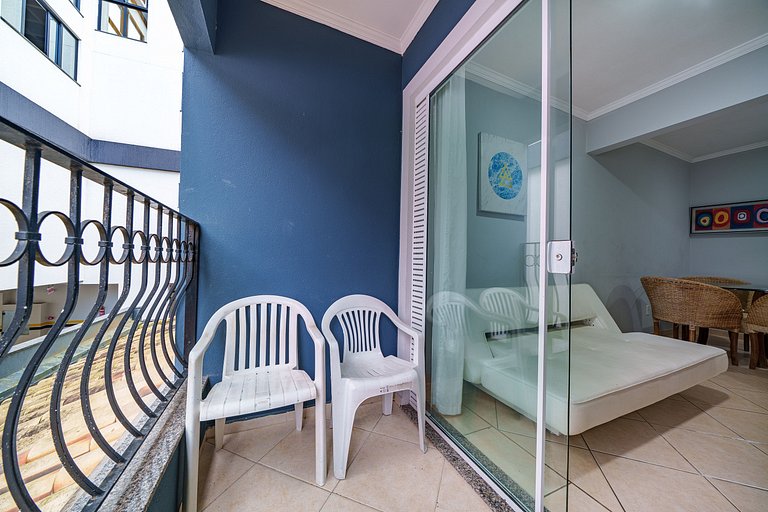 Apartamento espaçoso casal 50 metros da praia