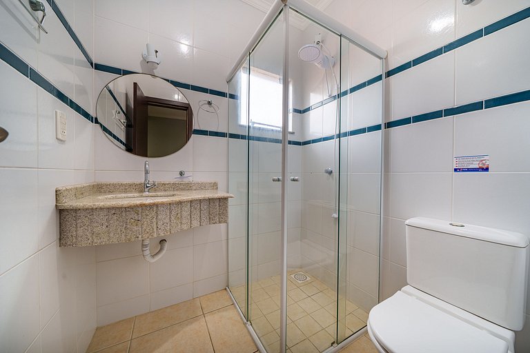 Apartamento amplo 150 metros do mar