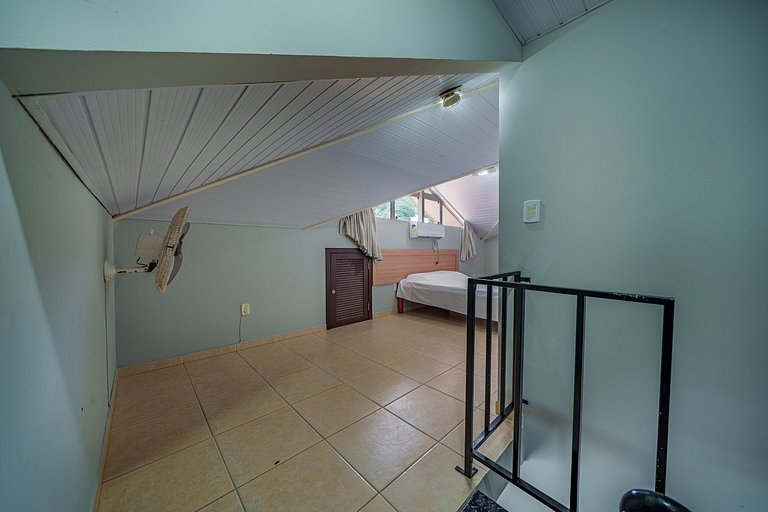 Apartamento amplo 150 metros do mar