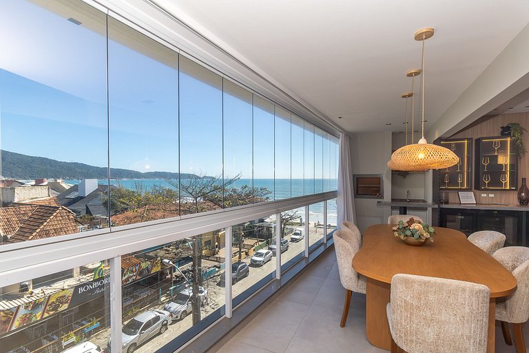 Acogedor dúplex con vistas al mar en Bombas