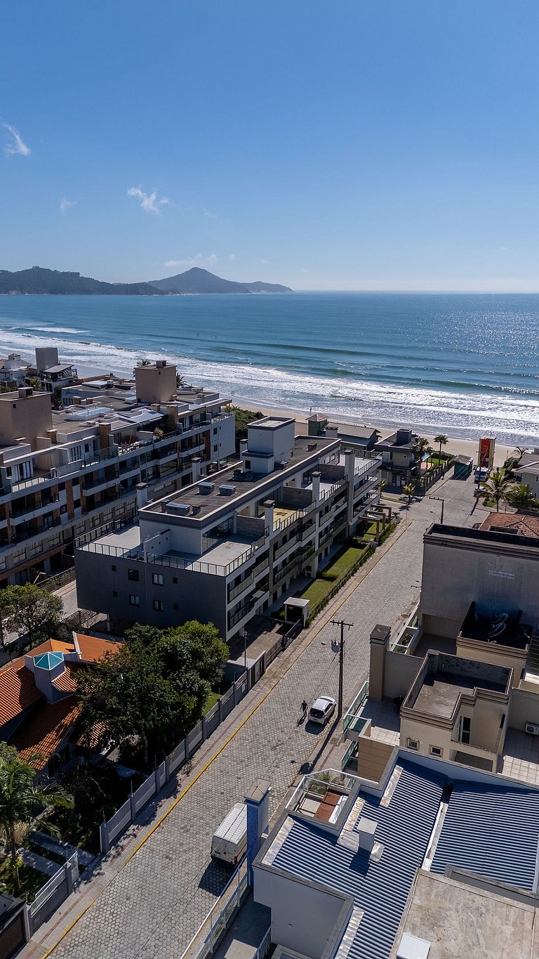 Térreo com 3 quartos à 50 metros do mar