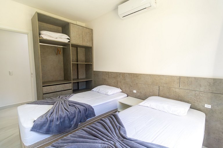 Térreo com 3 quartos à 50 metros do mar