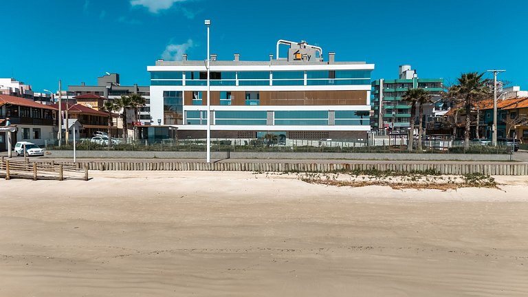 Luxo frente ao mar de Bombas