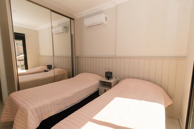 Apartamento alto padrão perto do mar