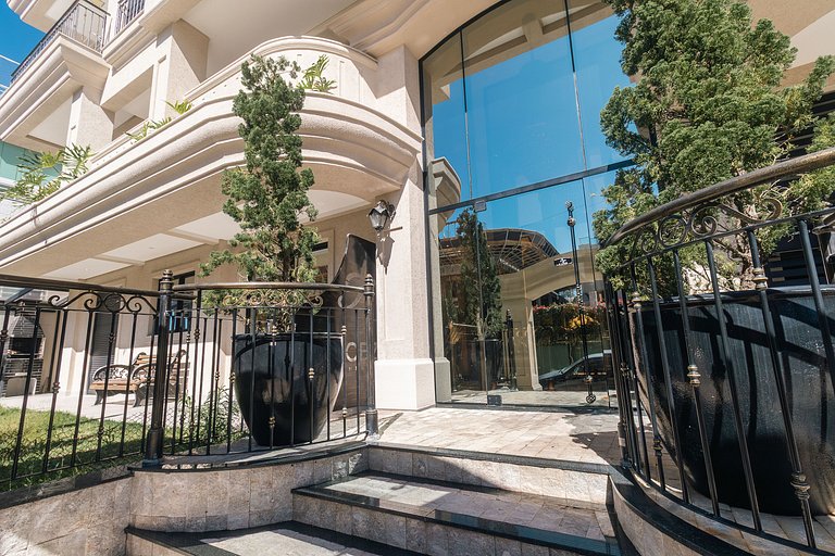 Unique Residence
