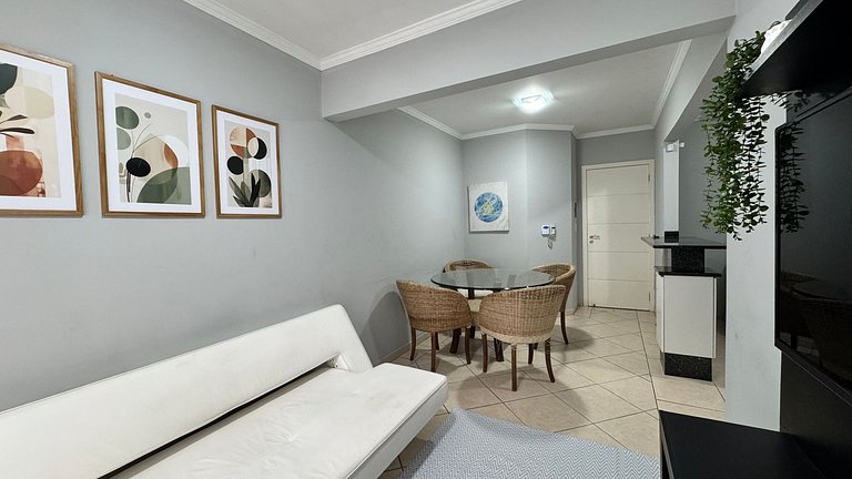 Apartamento espaçoso casal 50 metros da praia