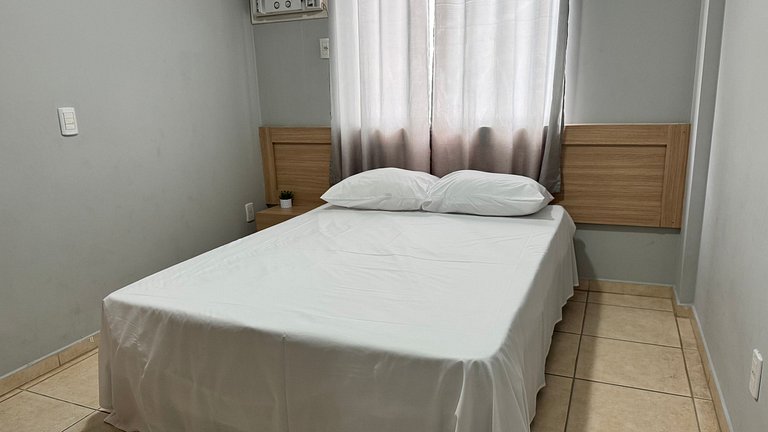 Apartamento espaçoso casal 50 metros da praia