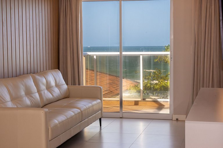 Ático dúplex frente al mar con 3 dormitorios en Bombas