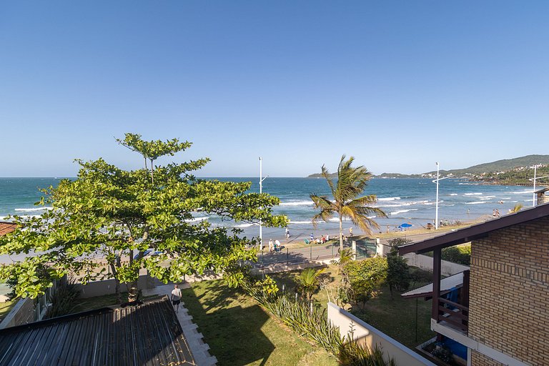 Cobertura duplex beira mar com 3 quartos em Bombas