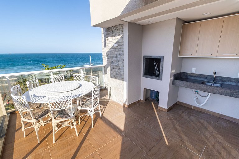 Cobertura duplex beira mar com 3 quartos em Bombas