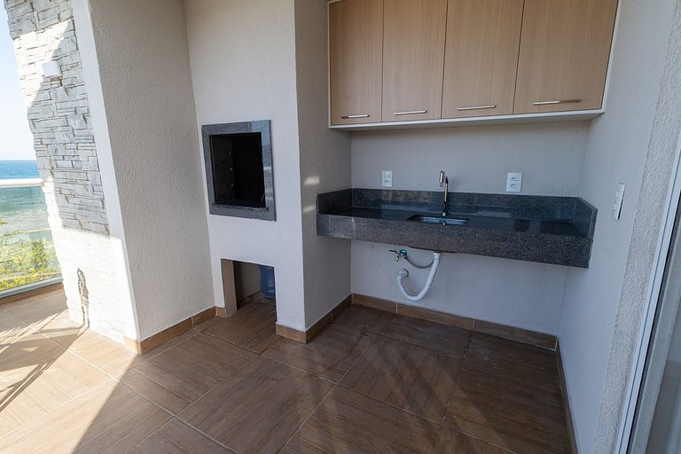 Cobertura duplex beira mar com 3 quartos em Bombas