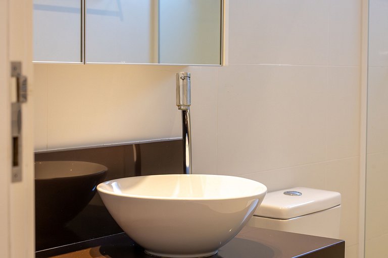 Cobertura duplex beira mar com 3 quartos em Bombas