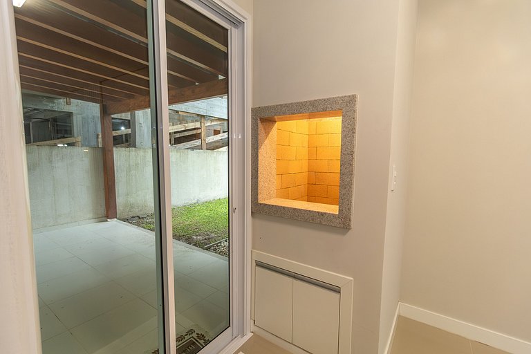 Térreo 3 quartos em Canto Grande