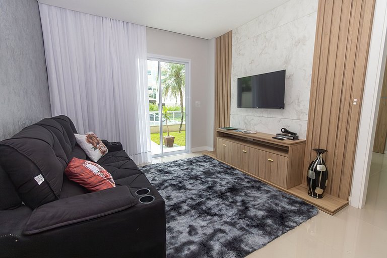 Térreo 3 quartos em Canto Grande