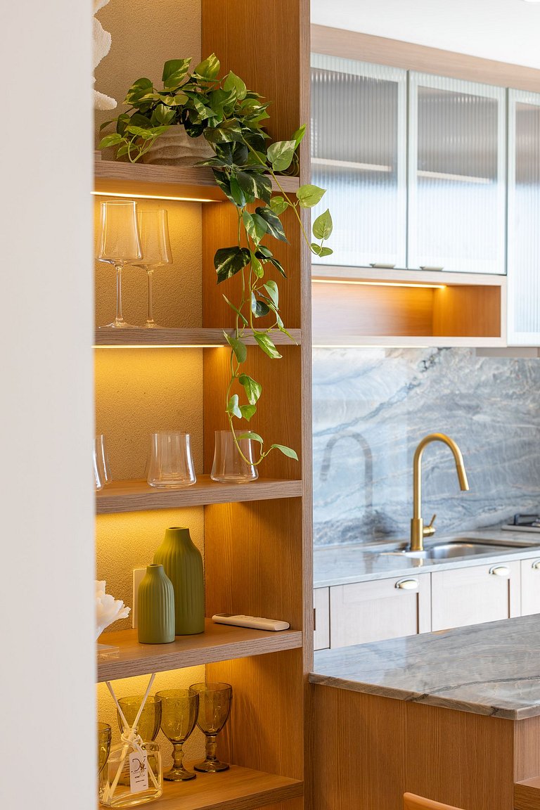 Frente pro mar de Bombas 3 suítes