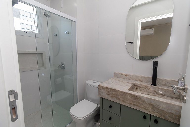 Frente pro mar de Bombas 3 suítes