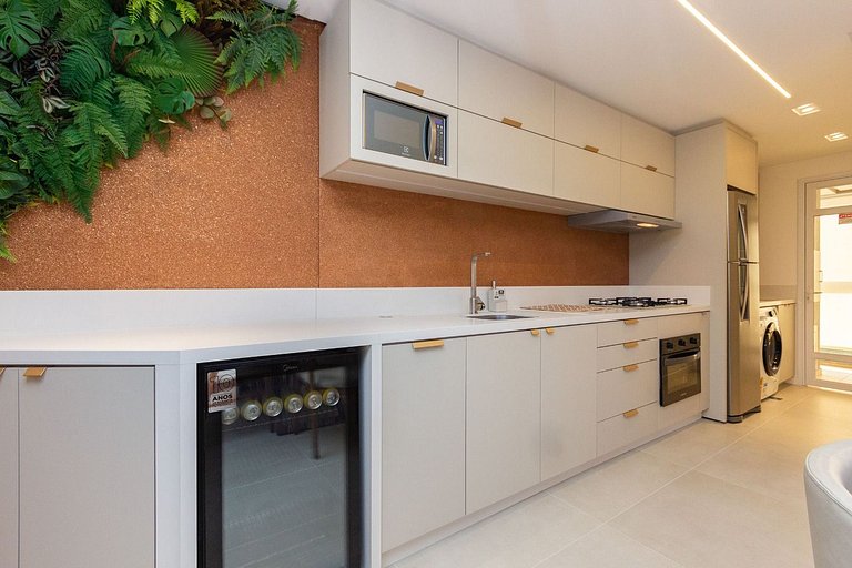 Apartamento 2 suítes perto do mar