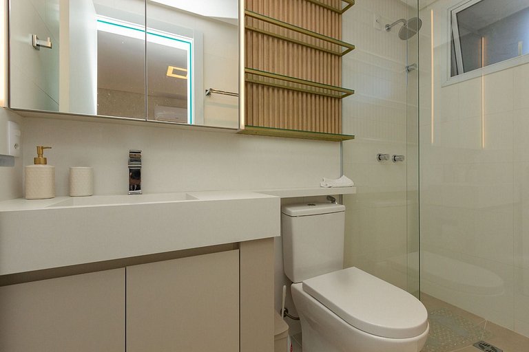 Apartamento 2 suítes com vista para o mar