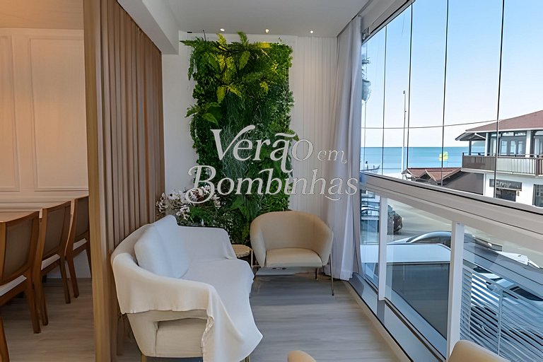 Apartamento 3 suítes beira-mar em Bombas