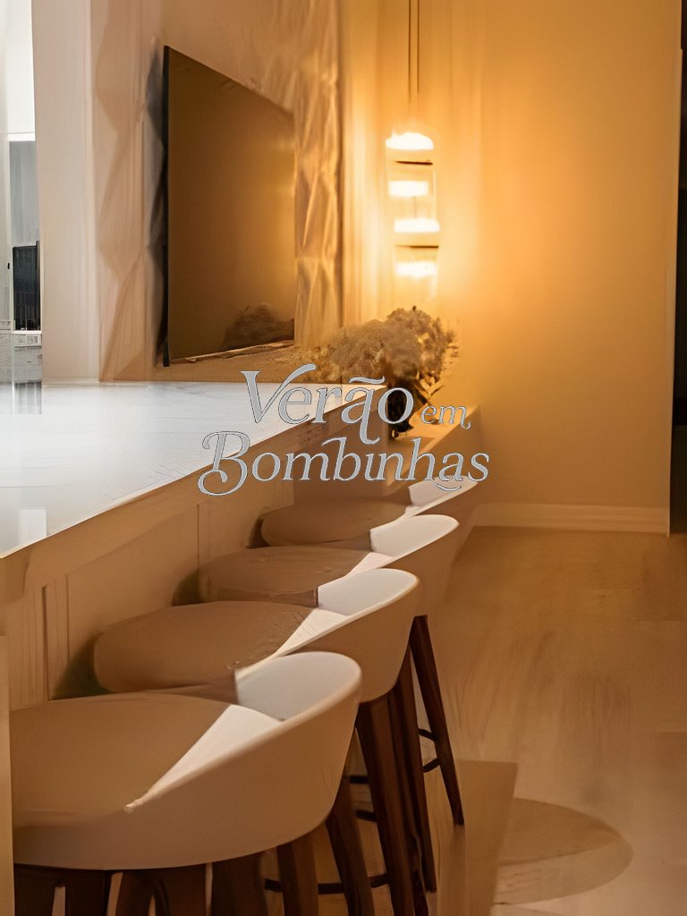 Apartamento 3 suítes beira-mar em Bombas