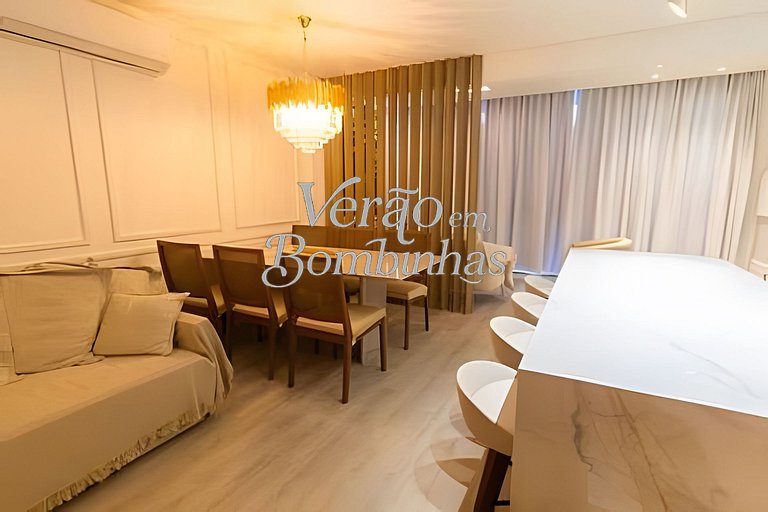 Apartamento 3 suítes beira-mar em Bombas