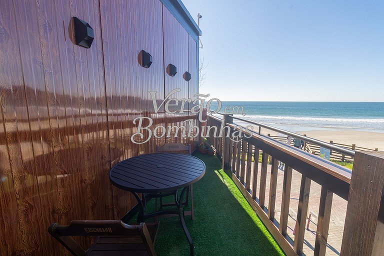 Acomodação beira-mar Bombas para Casal Moon House