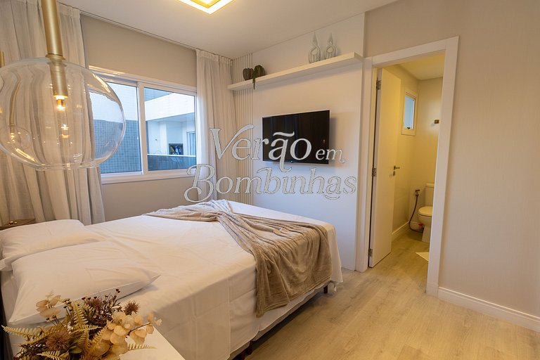 Apartamento 3 suítes beira-mar em Bombas