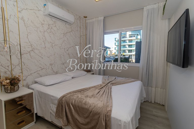 Apartamento 3 suítes beira-mar em Bombas