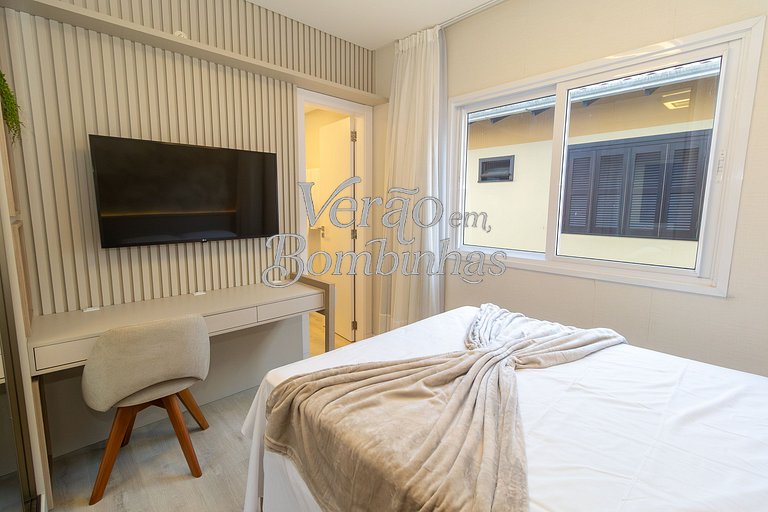 Apartamento 3 suítes beira-mar em Bombas