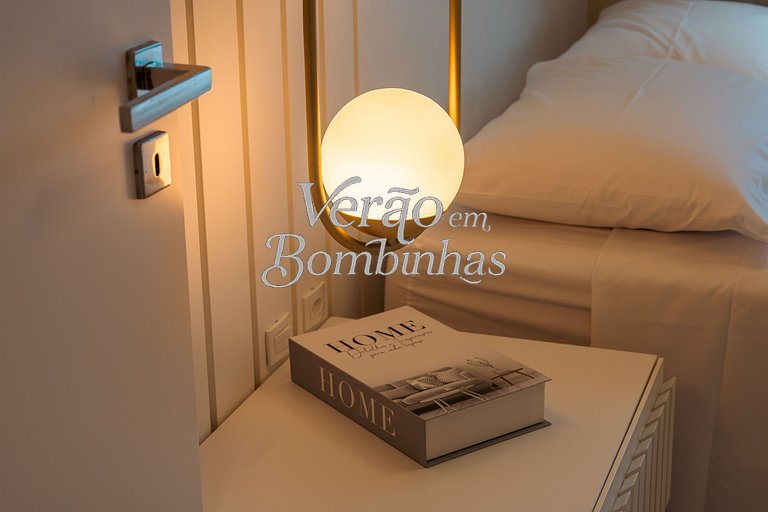 Apartamento 3 suítes beira-mar em Bombas