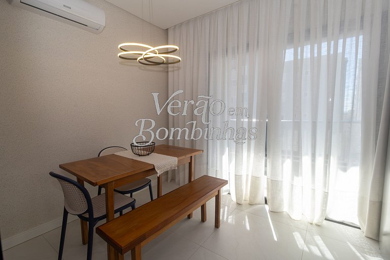 Flat para casal na praia de Bombas