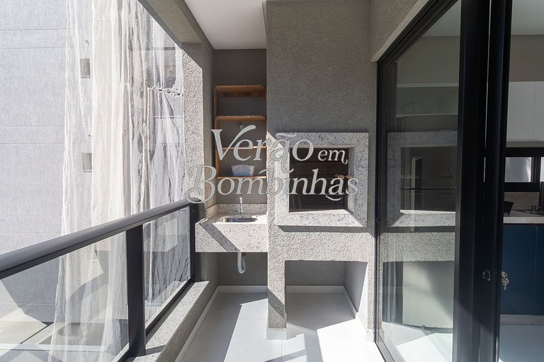 Flat para casal na praia de Bombas
