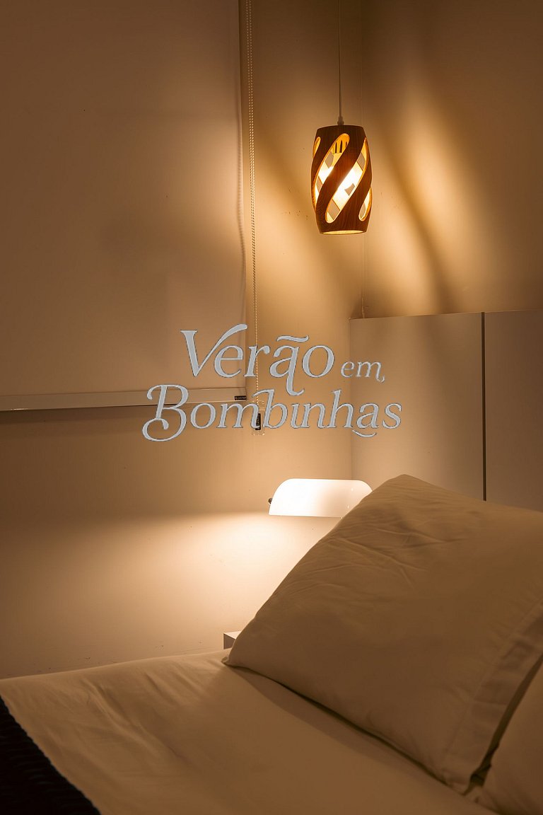Flat para casal na praia de Bombas