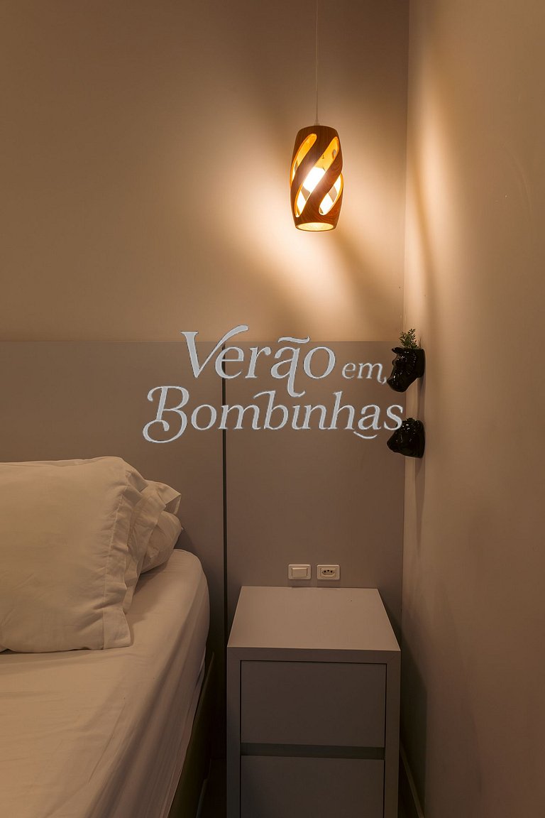 Flat para casal na praia de Bombas