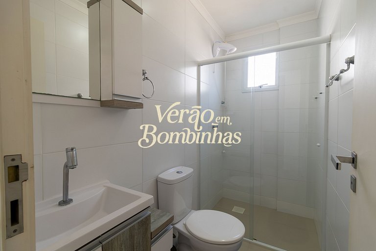 Dos habitaciones matrimoniales para familia en Bombas