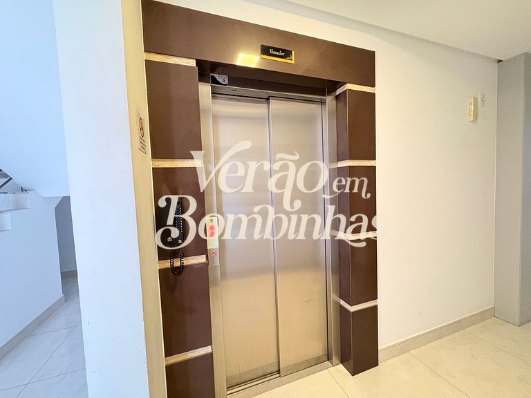Duplex em Mariscal com piscina