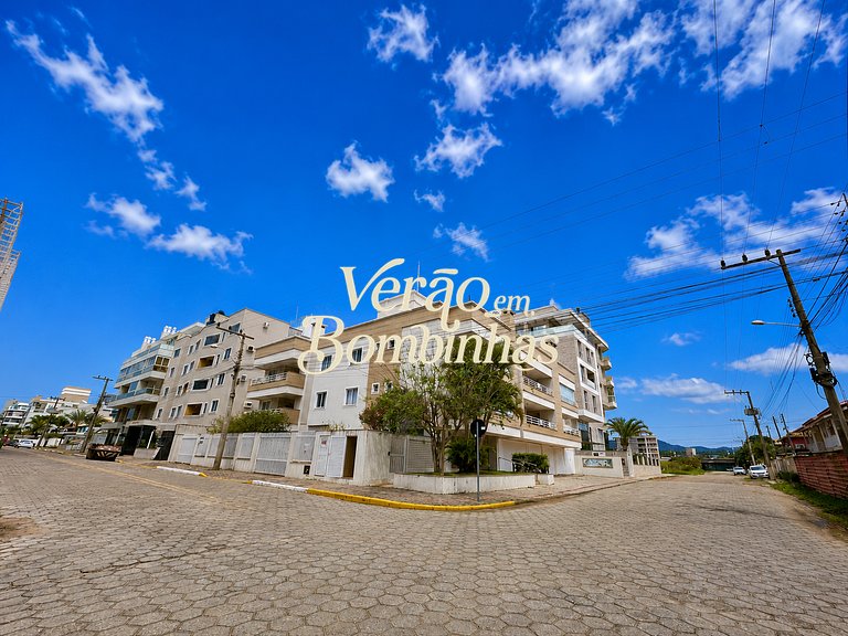 Apartamento a 80 metros da praia de Mariscal